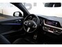 BMW 1-Serie M135i xDrive High Executive | Akrapovič uitlaatsysteem | Cruise control | Climate control | Stoelverwarming | Apple carplay/Android auto | DAB radio | Dealer onderhouden |