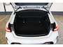 BMW 1-Serie M135i xDrive High Executive | Akrapovič uitlaatsysteem | Cruise control | Climate control | Stoelverwarming | Apple carplay/Android auto | DAB radio | Dealer onderhouden |
