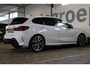 BMW 1-Serie M135i xDrive High Executive | Akrapovič uitlaatsysteem | Cruise control | Climate control | Stoelverwarming | Apple carplay/Android auto | DAB radio | Dealer onderhouden |