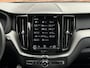 Volvo XC60 T8 Twin Engine AWD R-Design | Trekhaak  Semi-Elektrisch | Actieve Luchtvering met Four-C | 360 Graden Camera | Full-LED Adaptieve Koplampen | BLIS Dodehoekdetectie | Elektrisch Verstelbare Bestuurdersstoel | Panoramisch Schuif-/kanteldak | Adaptieve Cruise Control | Verwarmbare Voor- en Achterstoelen