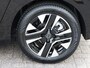 Peugeot 208 Hybrid 100PK e-DCS6 Allure | AUTOMAAT | AppleCarplay/AndroidAuto | Parkeersensoren | FULL LED | Lederen Stuurwiel | Climate Control | Cruise Control | 16" LMV | Privacy Glass |