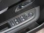 Peugeot 208 Hybrid 100PK e-DCS6 Allure | AUTOMAAT | AppleCarplay/AndroidAuto | Parkeersensoren | FULL LED | Lederen Stuurwiel | Climate Control | Cruise Control | 16" LMV | Privacy Glass |