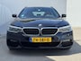 BMW 5-Serie Touring 520i High Executive M - Sport / Elektrische stoelen met geheugenfunctie / Stoelverwarming / Elektrische achterklep / Apple Carplay/Android Auto / 19" lm. velgen