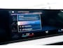 BMW 3-Serie Touring 320e | Panorama | Elektrische trekhaak | Luxe Leder/stof | Achteruitrijcamera | Shadowline | Stoelverwarming |