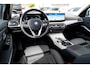 BMW 3-Serie Touring 320e | Panorama | Elektrische trekhaak | Luxe Leder/stof | Achteruitrijcamera | Shadowline | Stoelverwarming |