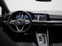 Volkswagen Golf Variant 1.5 eTSI R-Line 2X R-LINE | AUTOMAAT | TREKHAAK | ADAPTIEVE CRUISE | STOEL & STUUR VERWARMING | VIRTUEEL COCKPIT | NAVIGATIE | APPLE CARPLAY | CAMERA | CLIMA | DAB |