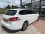 Peugeot 308 SW 1.6 BlueHDI 120 pk Blue Lease Executive Pack Trekhaak Panoramadak Camera Parkeersensoren DAB Clima en Cruise Control Wit Metallic Nette auto zuinige Euro 6 Diesel Station