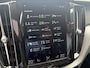Volvo XC60 2.0 T5 AWD Momentum | Stoelverwarming | Adaptieve cruise control | BLIS dodehoekdetectie | Keyless entry/start | Parkeercamera | Parkeersensoren V+A | Alarm | DAB |