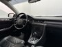 Audi A6 Limousine 2.4 MT - Automaat - Navi / Stoelverw. / PDC