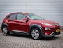 Hyundai Kona Electric EV Premium 64 kWh | Clima | Cruise | Navi | Leer | Stoel/stuur verwarming | Pdc | Camera | Lichtmetaal | 1 fase lader