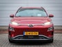 Hyundai Kona Electric EV Premium 64 kWh | Clima | Cruise | Navi | Leer | Stoel/stuur verwarming | Pdc | Camera | Lichtmetaal | 1 fase lader