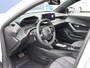 Peugeot 2008 1.2 Hybrid 136 Allure Automaat | Voorraad deal! | Navigatie | Achteruitrijcamera | Cruise Control | Elektrisch inklapbare spiegels | Led koplampen | Donker getint glas | 17" lichtmetalen velgen |