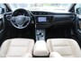Toyota Auris Touring Sports 1.8 Hybrid Lease pro | Beige Leer | Panoramadak | Full Led | Parkeersensoren.