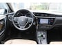 Toyota Auris Touring Sports 1.8 Hybrid Lease pro | Beige Leer | Panoramadak | Full Led | Parkeersensoren.