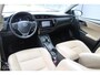 Toyota Auris Touring Sports 1.8 Hybrid Lease pro | Beige Leer | Panoramadak | Full Led | Parkeersensoren.