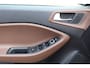 Hyundai i20 1.0 T-GDI Comfort / Trekhaak / Camera / Navigatie / Parkeerhulp achter / Cruise Control / Getint glas
