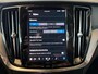 Volvo V60 2.0 T6 Plug-in hybrid AWD Plus Dark | Trekhaak | Panoramadak | Sportstoelen | Harman/Kardon |