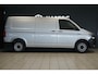 Volkswagen Transporter 2.0 TDI L2H1 Highline + NAVI / TREKHAAK / SENSOREN / CRUISE CONTROL