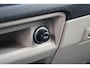 Volkswagen Transporter 2.0 TDI L2H1 Highline + NAVI / TREKHAAK / SENSOREN / CRUISE CONTROL
