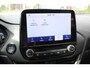 Ford Puma 1.0-125pk EcoBoost Hybrid ST-Line X. April 2024 ! Slechts 9.700km ! Autm. airco, navigatie, telefoonvoorb., camera, pdc v+a, parkeerassistent, LED verl., metallic lak, LM wielen, stoel-, stuur- en voorraamverw., lane- en sideassist, adapt. cruise cntrl etc