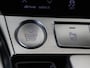 Audi E-tron 50 quattro edition 71 kWh | Luchtvering | Stoelverwarming | Achteruitrijcamera | Adaptieve cruise control | Keyless | Navigatie Plus | Elektrische achterklep |