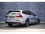 Volvo V60 2.0 T6 Plug-in hybrid AWD Plus Dark | Panoramadak | Head Up Display | Aurora Silver | Donker Glas | 360 Camera | 19" |