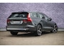 Volvo V60 2.0 T6 Plug-in hybrid AWD Plus Bright | Panoramadak | Adaptieve Cruise Control | Head Up Display | Forest Lake | Donker Glas | 360 Camera | 19" |