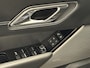 Land Rover Range Rover Velar GERESEVEERD ! 2.0 I4 TURBO AWD R-DYNAMIC HSE LUCHTVERING NAVIGATIE ADAPTIVE CRUISE CONTROL PANORAMA SCHUIF/KANTELDAK RIJSTROOKSENSOREN ACHTERUITRIJCAMERA ZEER MOOI !! Brgl