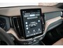 Volvo XC60 2.0 T6 Plug-in hybrid AWD Plus Dark | Nieuw model | Panoramadak | Head-up display | Longe range | Harman Kardon Premium Audio | 360° parkeercamera | Stoelverwarming | Parkeersensoren voor + achter | Google infotainment | Parkeerverwarming |