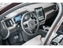 Volvo XC60 T6 Plug-in hybrid AWD Plus Dark |  Panoramadak | Head-up display | Long range | Premium audio by Harman Kardon  | 360° parkeercamera | Verwarmbare voorstoelen, achterbank en stuurwiel | Parkeersensoren voor + achter | Google infotainment | Parkeerverwarming |