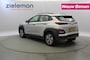 Hyundai Kona Electric Comfort 64 kWh - Carplay, Camera, Cruise, Trekhaak, SOH 100%