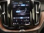 Volvo XC60 T6 PLUG-IN HYBRID LONG RANGE ULTRA DARK 22INCH SCHUIFDAK TREKHAA