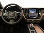 Volvo XC60 T6 PLUG-IN HYBRID LONG RANGE ULTRA DARK 22INCH SCHUIFDAK TREKHAA