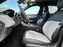 Land Rover Range Rover Velar P400e 404pk AWD R-Dynamic SE | Lichtgrijs interieur | Elektr. trekhaak | 22" velgen | HUD |