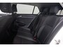 Volkswagen Golf 1.5 eTSI Style Automaat | LED | Navigatie | Sfeerverlichting