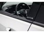 Volkswagen Golf 1.5 eTSI Style Automaat | LED | Navigatie | Sfeerverlichting