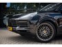 Porsche Cayenne Coupé 3.0 E-Hybrid Platinum Edition , Panoramadak, Sport Chrono, Trekhaak, Orgineel NL
