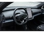 Volvo EX30 Cross Country Twin Motor Performance Ultra 69 kWh Panoramadak | Google Navigatie | Verwarmbare voorstoelen | Elektrische Stoelverstelling | 360 graden camera | Cross Country Experience-pakket |