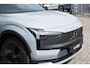 Volvo EX30 Cross Country Twin Motor Performance Ultra 69 kWh Panoramadak | Google Navigatie | Verwarmbare voorstoelen | Elektrische Stoelverstelling | 360 graden camera | Cross Country Experience-pakket |