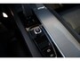 Volvo XC60 2.0 T6 Plug-in hybrid AWD Ultimate Dark | Schuif / kanteldak | 360-camera | Harman Kardon | Lighting Pack |