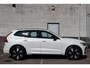 Volvo XC60 2.0 T6 Plug-in hybrid AWD Ultimate Dark | Schuif / kanteldak | 360-camera | Harman Kardon | Lighting Pack |