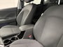 Hyundai Kona Electric Premium 65.4 kWh ECO Volledig Elektrisch met Navigatie, Lederen bekleding en Stoelverwarming Uit voorraad leverbaar!