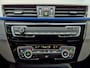 BMW X1 SDrive20i 178PK M-Sport + NAP|LED|Navi|DAB|Head Up|Sfeerverlichting|Apple|Cruise Climate Control|PDC|18"LMV|Leder/Stof