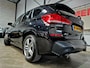 BMW X1 SDrive20i 178PK M-Sport + NAP|LED|Navi|DAB|Head Up|Sfeerverlichting|Apple|Cruise Climate Control|PDC|18"LMV|Leder/Stof