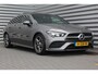 Mercedes-Benz CLA Shooting Brake CLA SHOOTING BRAKE 180 BUSINESS SOLUTION AMG AUTOMAAT / NAVI / LEDER / CLIMA / FULL-LED / PDC / 18" LMV / PANO. DAK / WIDESCREEN / 1E EIGENAAR / NIEUWSTAAT !!