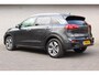 Kia e-Niro Elektrisch ExecutiveLine 64 kWh | Camera | Stoelverwarming voor èn achter | Stoelventilatie | Carplay | Stuurverwarming | 3 fase laadsysteem