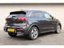 Kia e-Niro Elektrisch ExecutiveLine 64 kWh | Camera | Stoelverwarming voor èn achter | Stoelventilatie | Carplay | Stuurverwarming | 3 fase laadsysteem