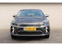 Kia e-Niro Elektrisch ExecutiveLine 64 kWh | Camera | Stoelverwarming voor èn achter | Stoelventilatie | Carplay | Stuurverwarming | 3 fase laadsysteem