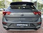 Volkswagen T-Roc 1.5 TSI Sport / Panorama dak / 17 Inch / DSG / 150PK / Stoelverwarming / side Assist
