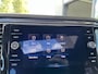 Volkswagen T-Roc 1.5 TSI Sport / Panorama dak / 17 Inch / DSG / 150PK / Stoelverwarming / side Assist